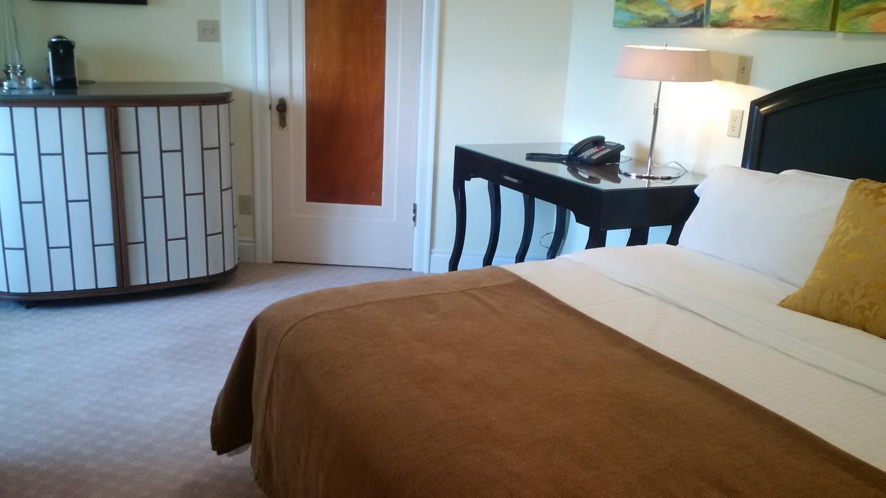 Manoir Chamberland (Adults Only) Hotel มอนเตเบลโล ภายนอก รูปภาพ